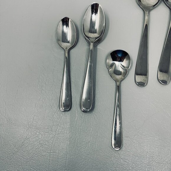Gorham 18/10 Stainless Glossy Flatware‎ 22 Piece Lot - Picture 4 of 8